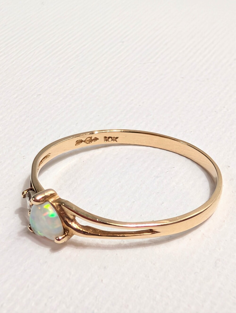 Vintage Rings & Things 10K Gold Heart Opal Diamond Ring Size 7 - Picture 2 of 6